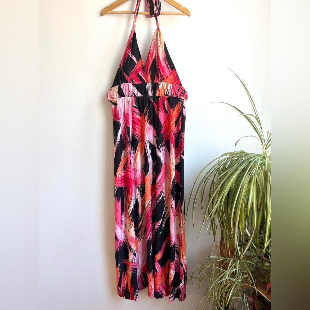 Vibrant Halter Maxi Dress in Pink and Black - Picture 2 of 7